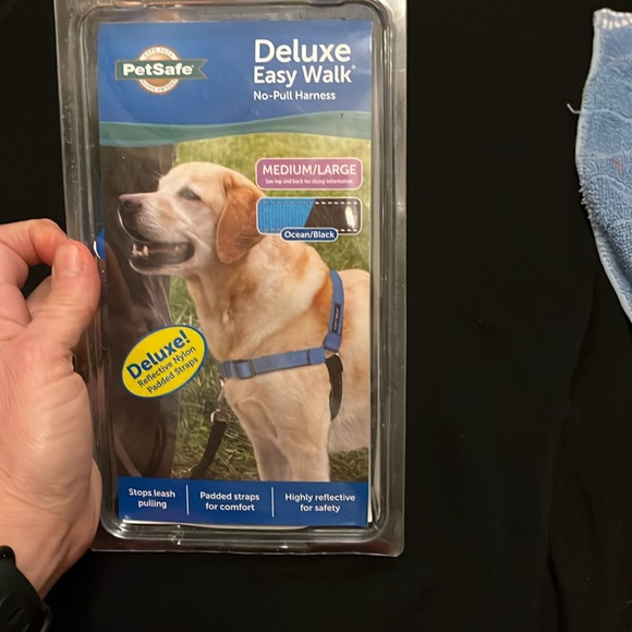 Dog no pull harness new med/large - Picture 1 of 4